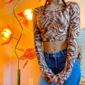 Pacsun brown pattern long sleeve crop top